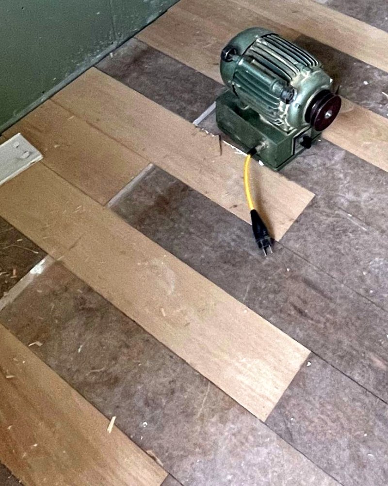 Reparatie en renovatie Reparatie en renovatie van een houten vloer door Themen Floors uit Amsterdam
